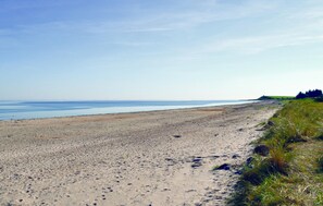 Plage à proximité, pêche sur place