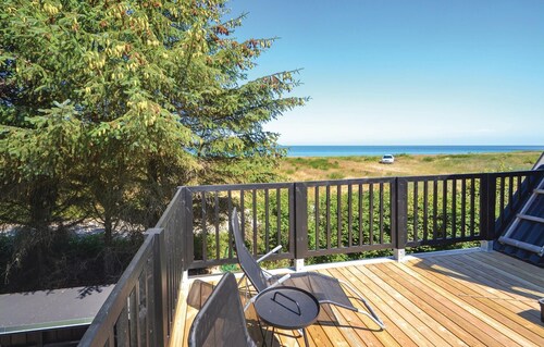 6 bedroom stunning home in Grenaa