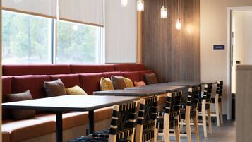 Dagelijks continentaal ontbijt inbegrepen