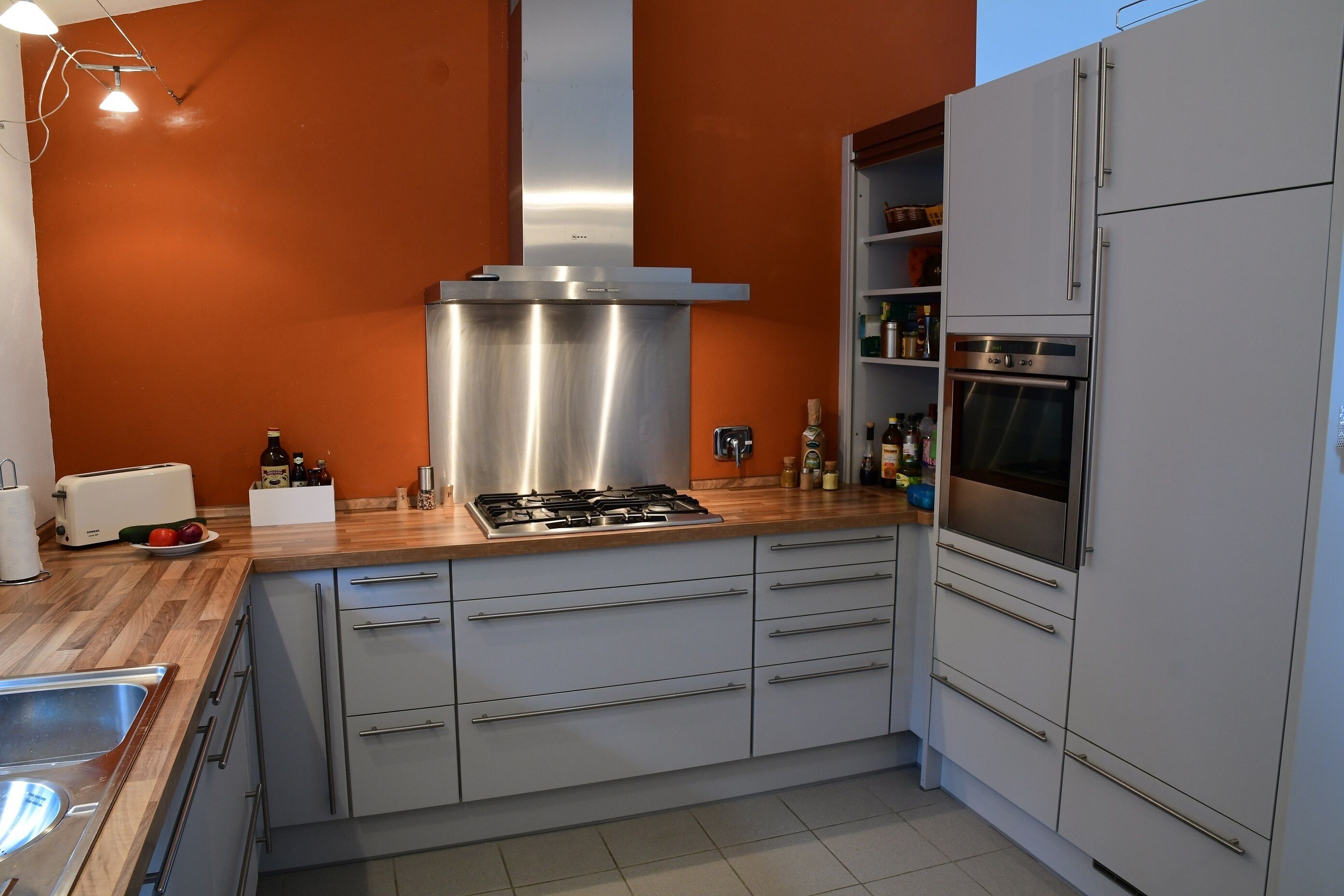 Kühlschrank, Ofen, Herdplatte, Geschirrspüler