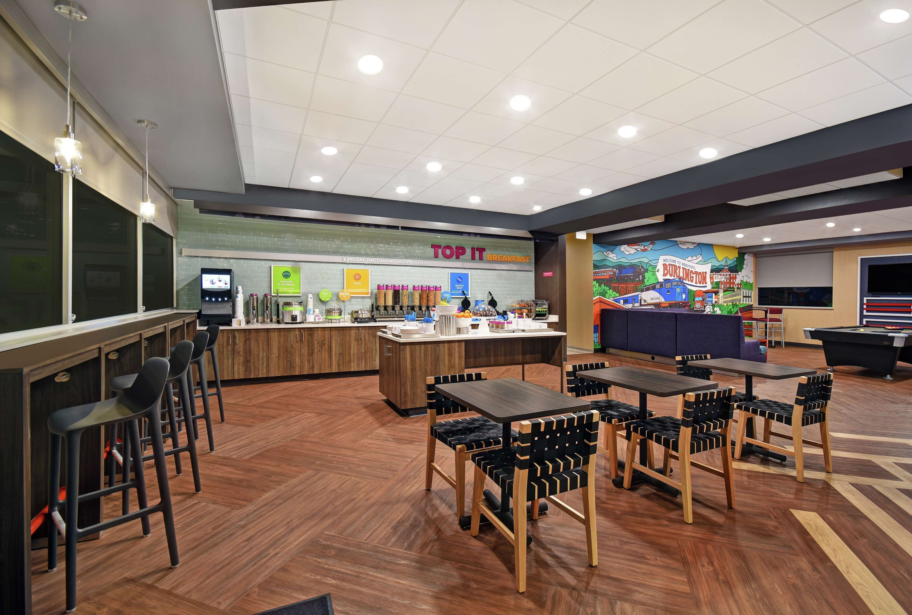 free daily continental breakfast