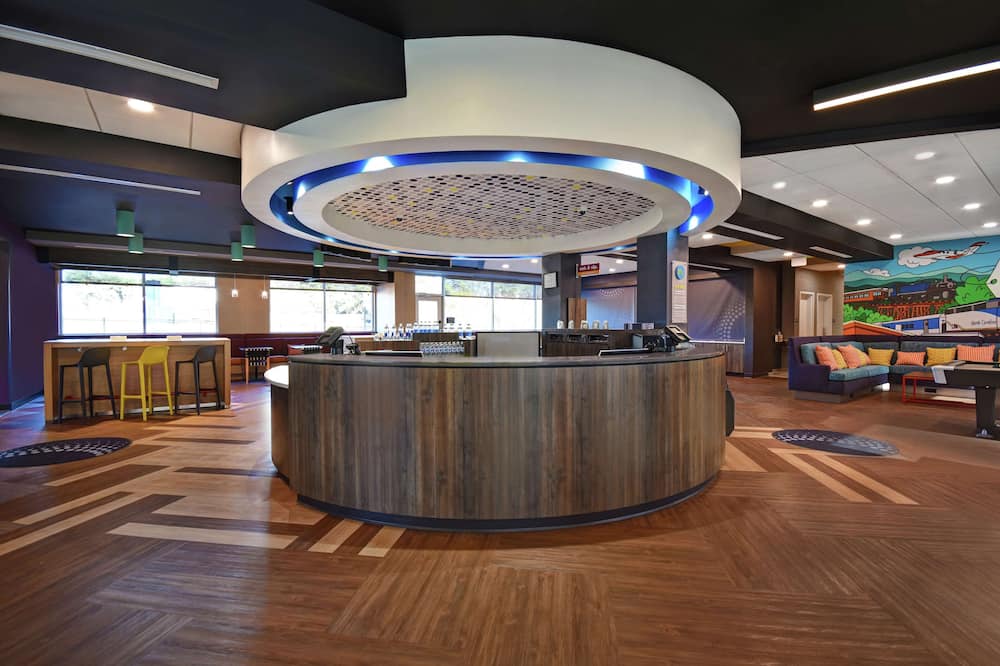 luxury hotels in Burlington
