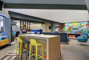 Lobby - Tru by Hilton Springfield Downtown (Springfield)