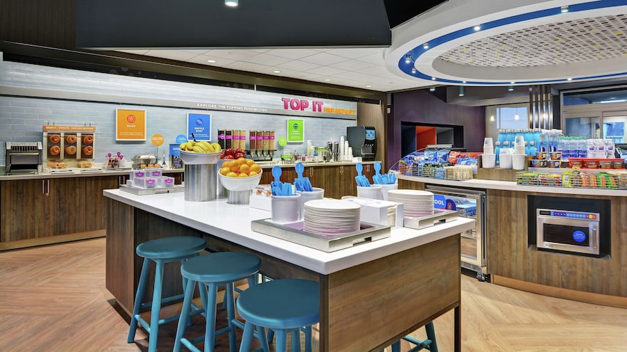 Tru by Hilton Springfield Downtown