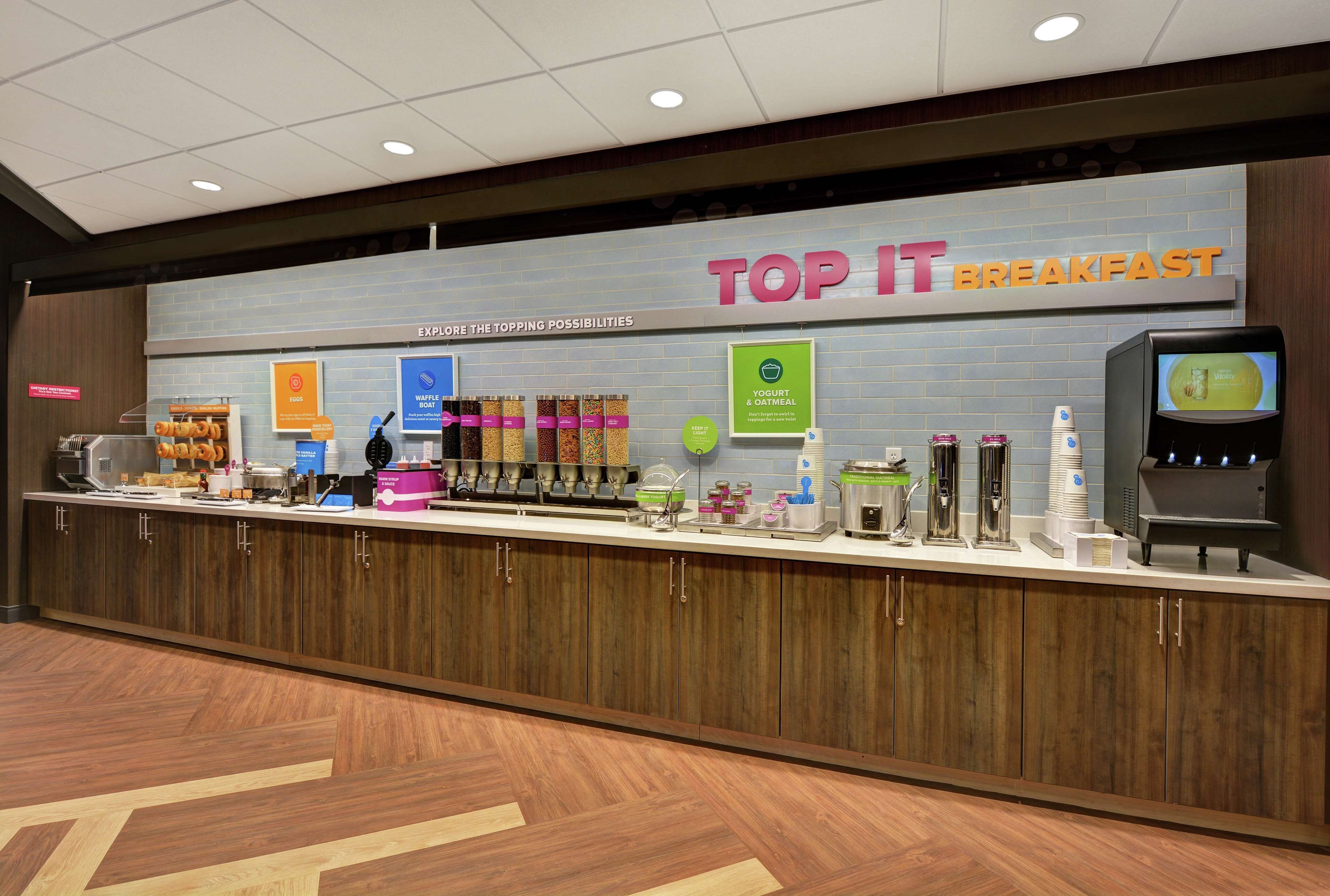 free daily continental breakfast