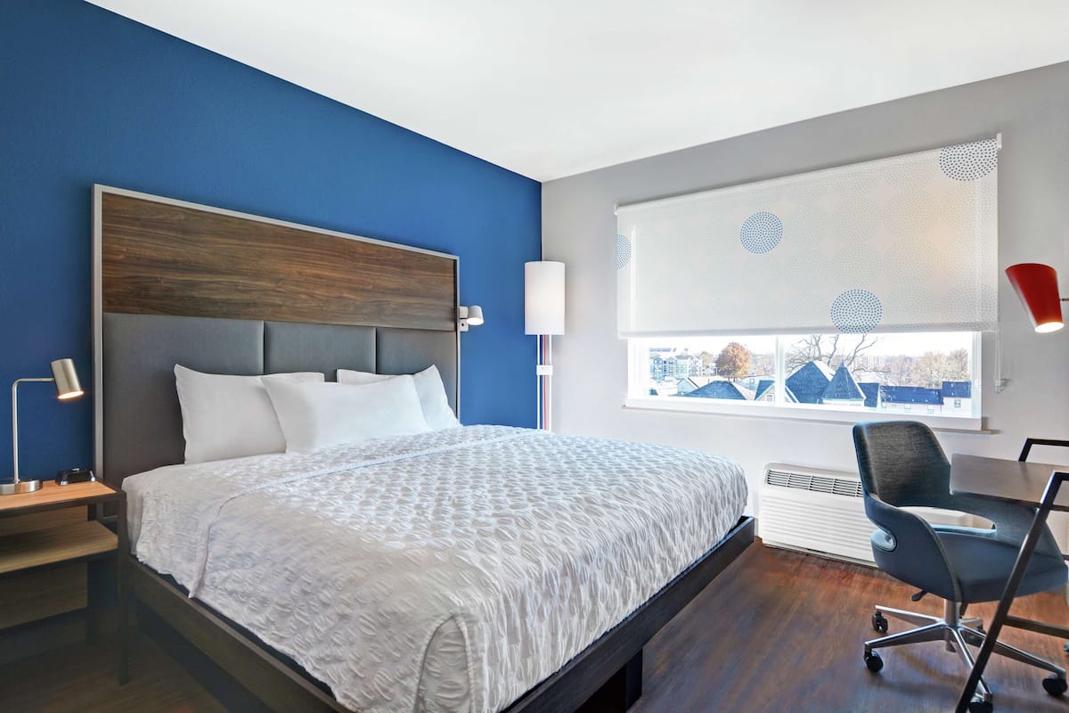 Blackout drapes, iron/ironing board, free WiFi, bed sheets