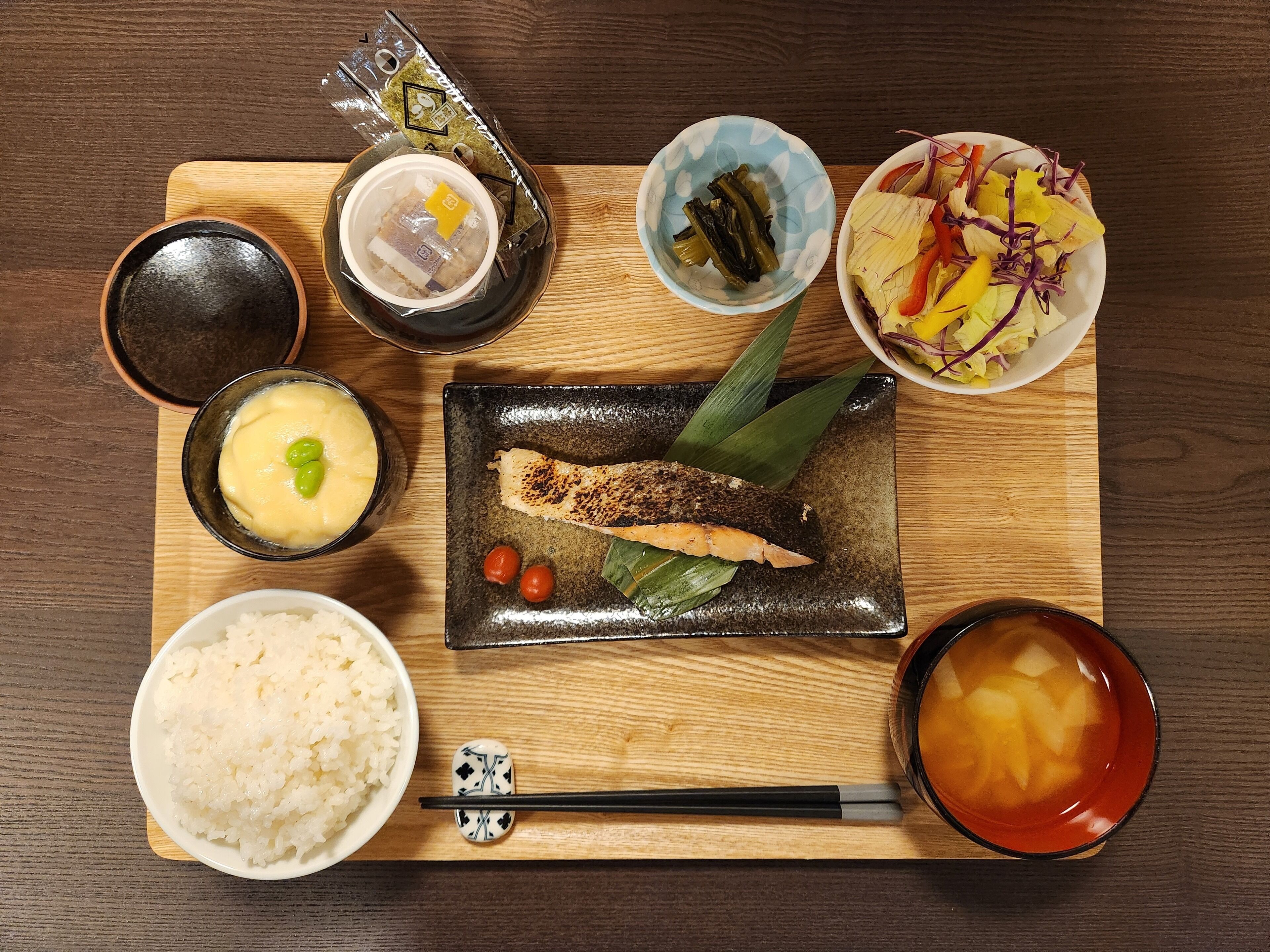 daily japanese breakfast (jpy 2000 per person)