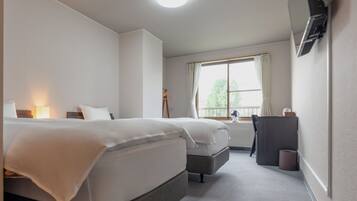 Habitación estándar con 2 camas individuales | Caja de seguridad en la habitación y decoración personalizada