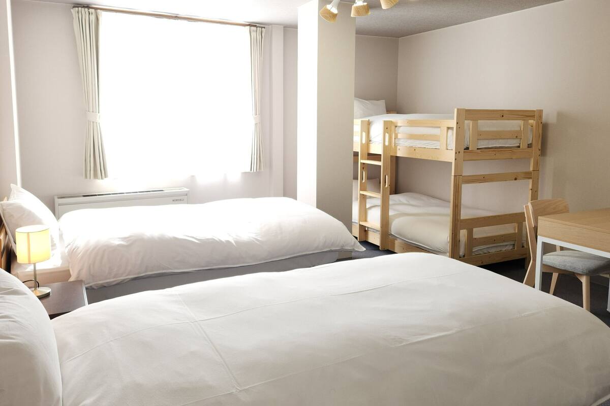 1 bedroom, in-room safe, individually decorated, individually furnished
