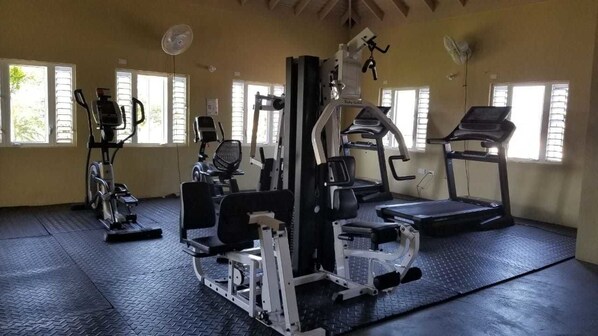 Gym - MacVilla (Ocho Rios)