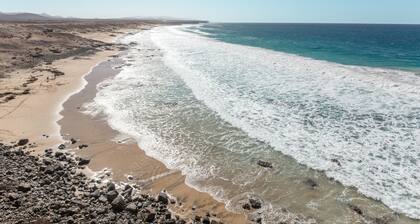 Central Apartment "Benitez Umpierrez" on the Beach with Terrace, Ocean View & Wi-Fi