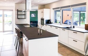 Kühlschrank, Herdplatte, Geschirrspüler