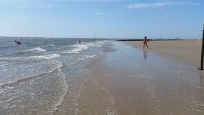 Nær stranden