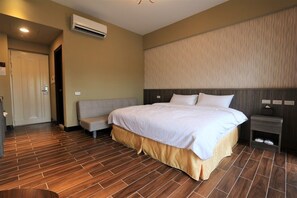 Deluxe-Doppelzimmer | Hochwertige Bettwaren, Daunenbettdecken, Minibar, Schreibtisch