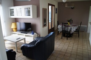 Télévision à écran plat