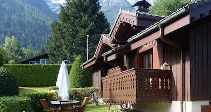 Cozy ground floor Chamonix valley in chalet