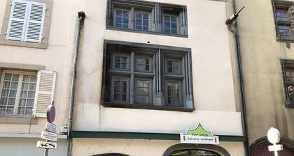 3 chambres en lit double dans un appartement entiÚrement rénové, Clim,<br>lit bébé