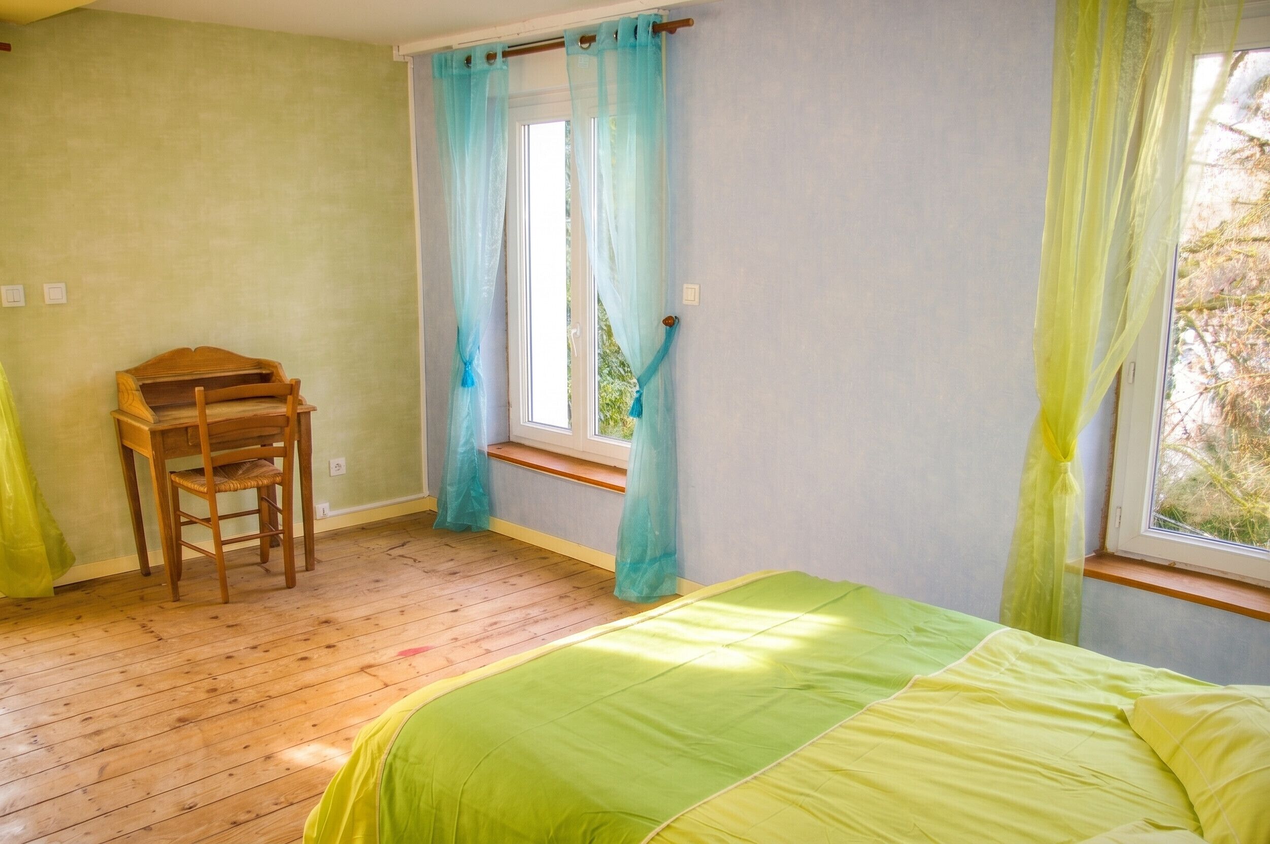 5 Schlafzimmer, Schreibtisch, Reisekinderbett, kostenloses WLAN
