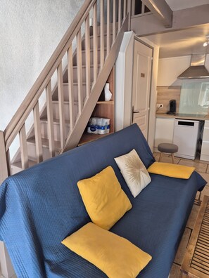 TV - NICE 3-BEDROOM HOUSE between the pond and the sea Pets welcome (Gruissan)