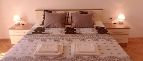 2 chambres, Wi-Fi, draps fournis