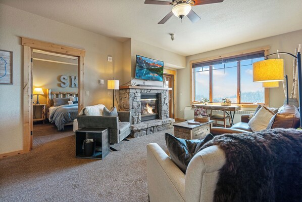 Flat-screen TV, fireplace