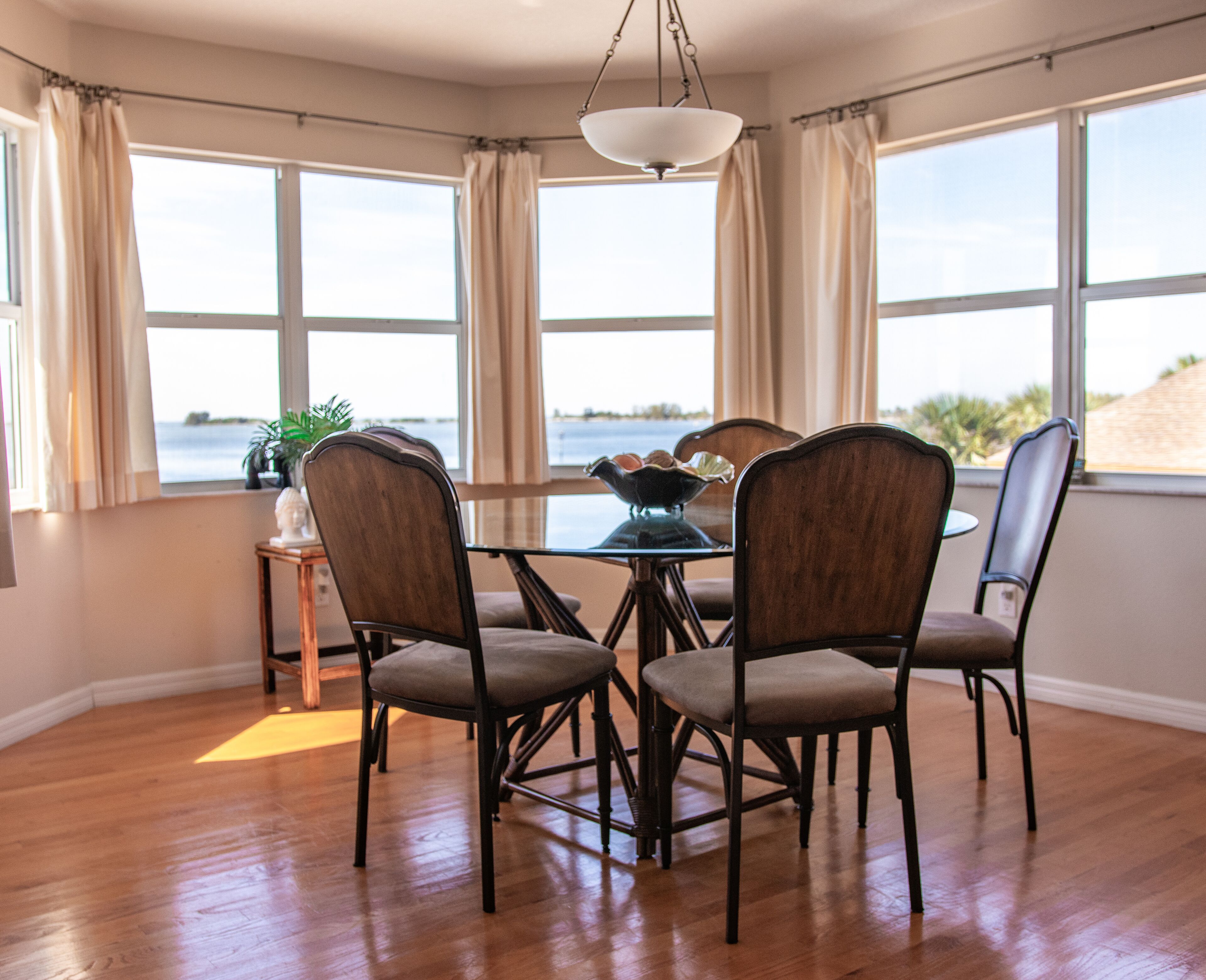 Dining with view of Gulf
