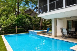 Beheizter Pool