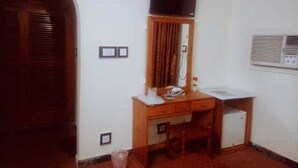 Unclassified image, 5 of 5, button - hotel swat regency (Swat)