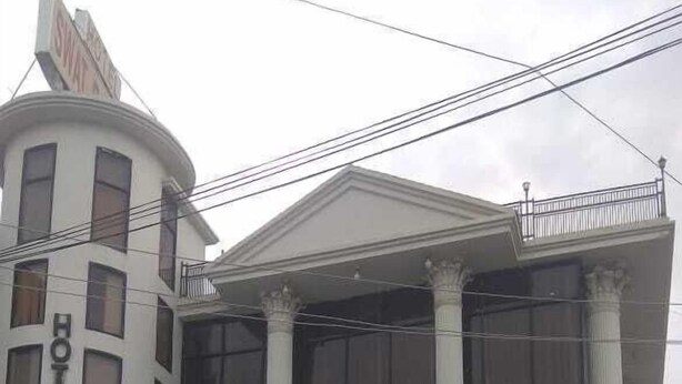 Unclassified image, 1 of 5, button - hotel swat regency (Swat)