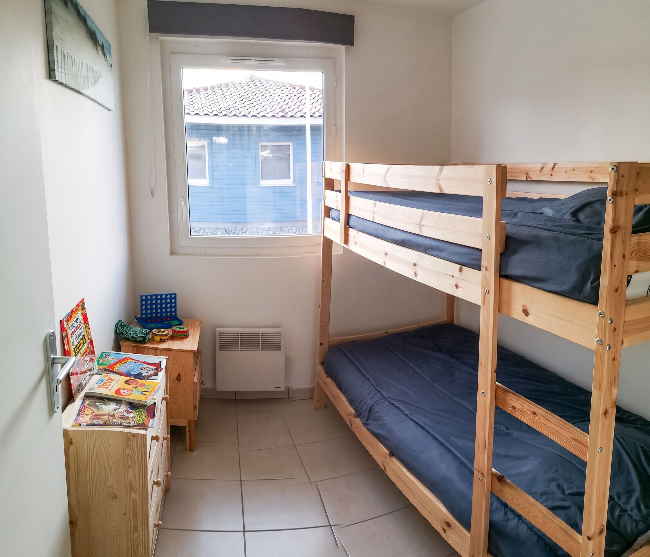 2 bedrooms, travel cot, WiFi