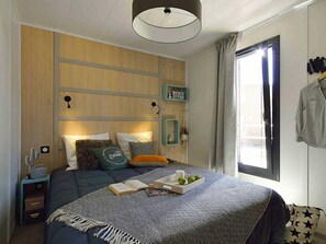 2 chambres, coffres-forts dans les chambres, Wi-Fi, draps fournis