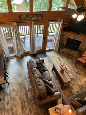 Smart TV, fireplace, DVD player