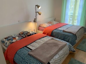 4 Schlafzimmer, Zimmersafe, Bügeleisen/Bügelbrett, Reisekinderbett