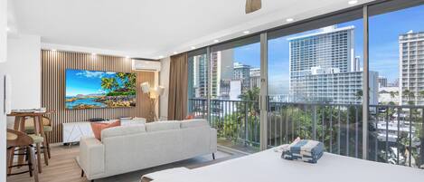 1 habitación, escritorio, tabla de planchar con plancha y wifi gratis