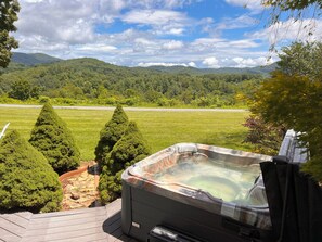 مغطس سبا خارجي