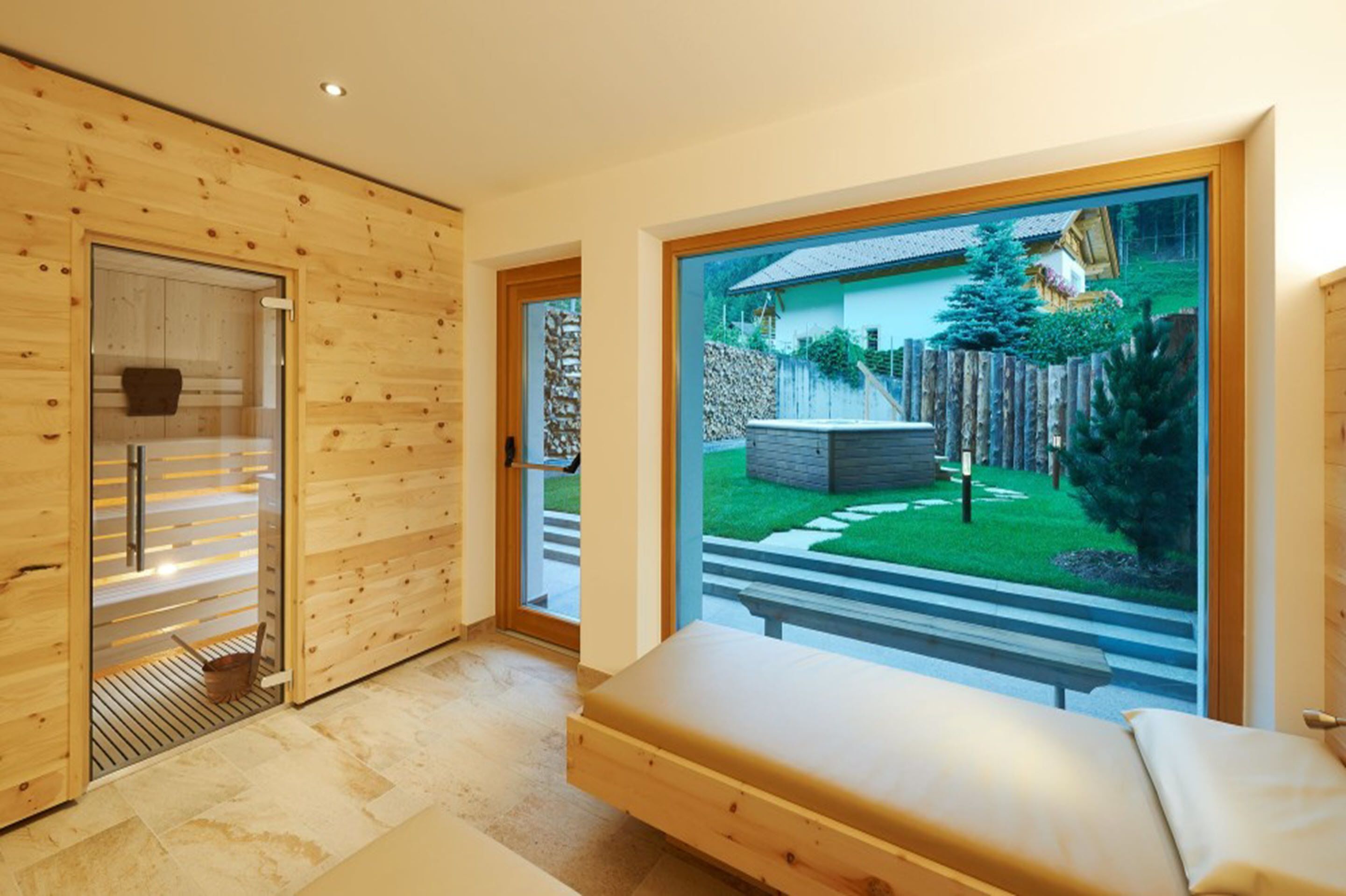 sauna, hot tub, steam room