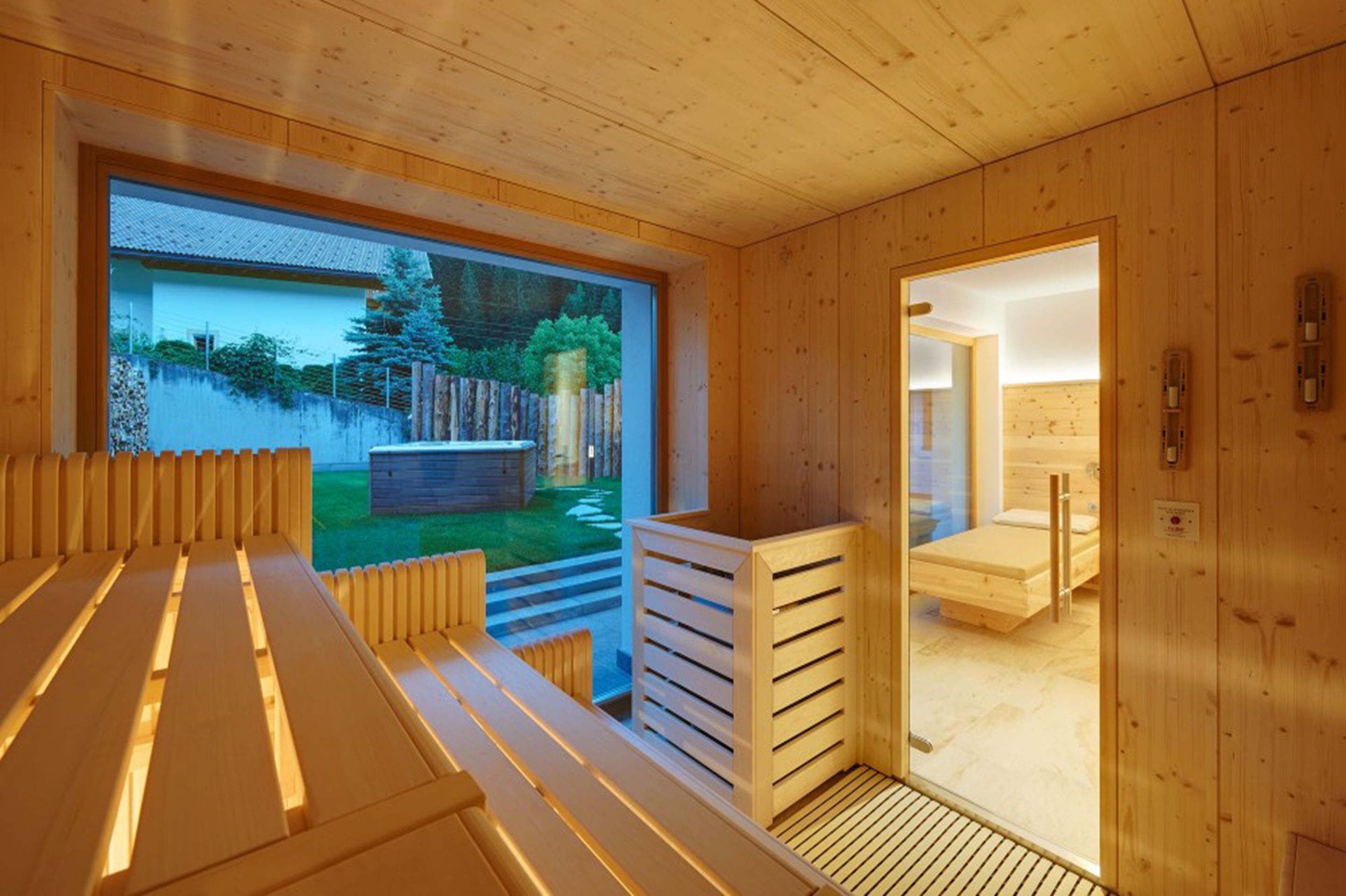 sauna, hot tub, steam room