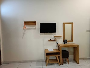 Habitación estándar con 1 cama doble o 2 individuales | Escritorio y wifi gratis