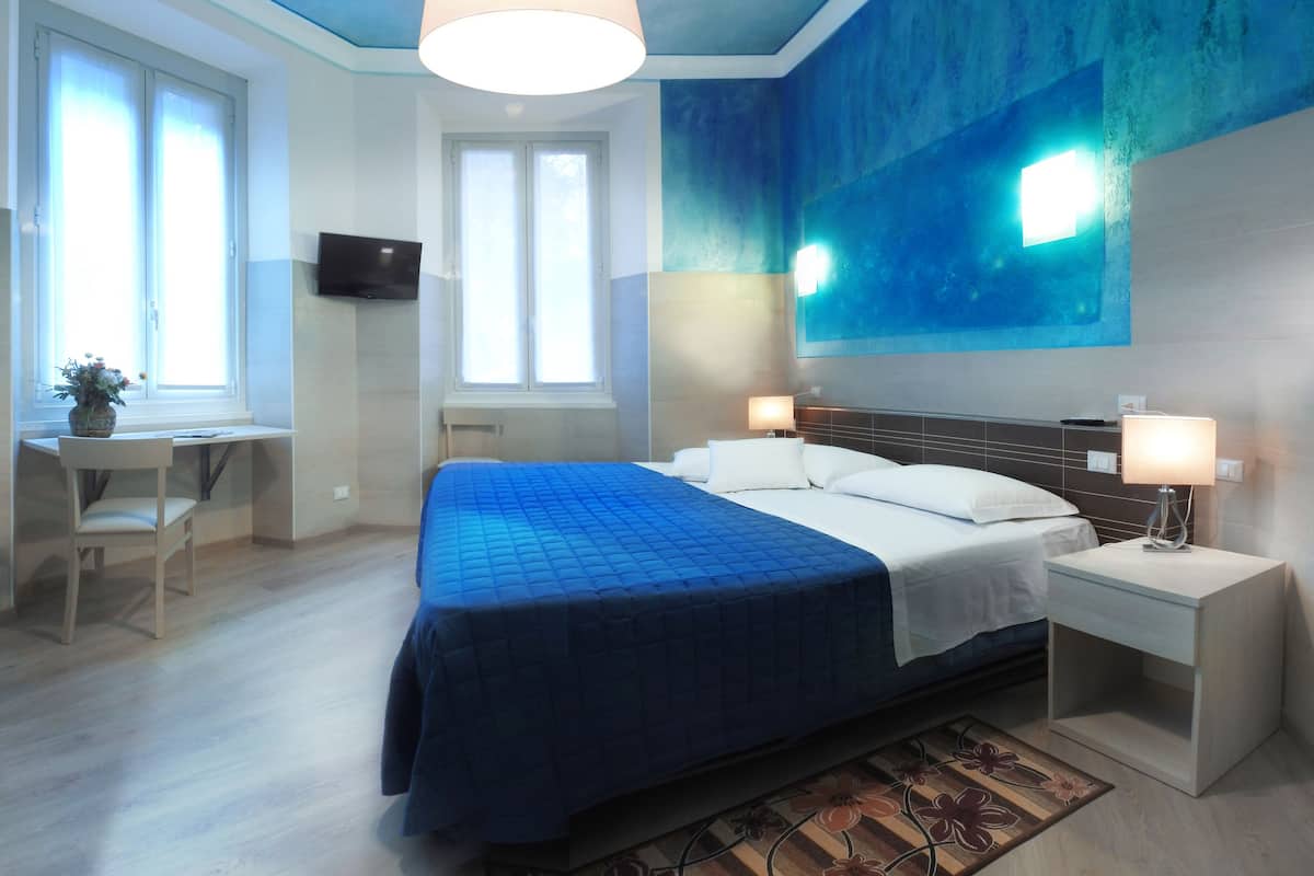 Double or Twin Room | Desk, laptop workspace, rollaway beds (surcharge), WiFi (free)