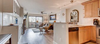 Stylish Condo Just 700 ft. from Beaver Creek Gondola