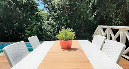 Sugar Fields Hoilday casa con piscina privada.