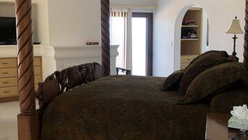 6 bedrooms, WiFi, bed sheets