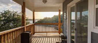 Lake Buchanan Waterfront Getaway
