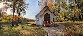 Rock Hill Cabins - Eagle's Nest