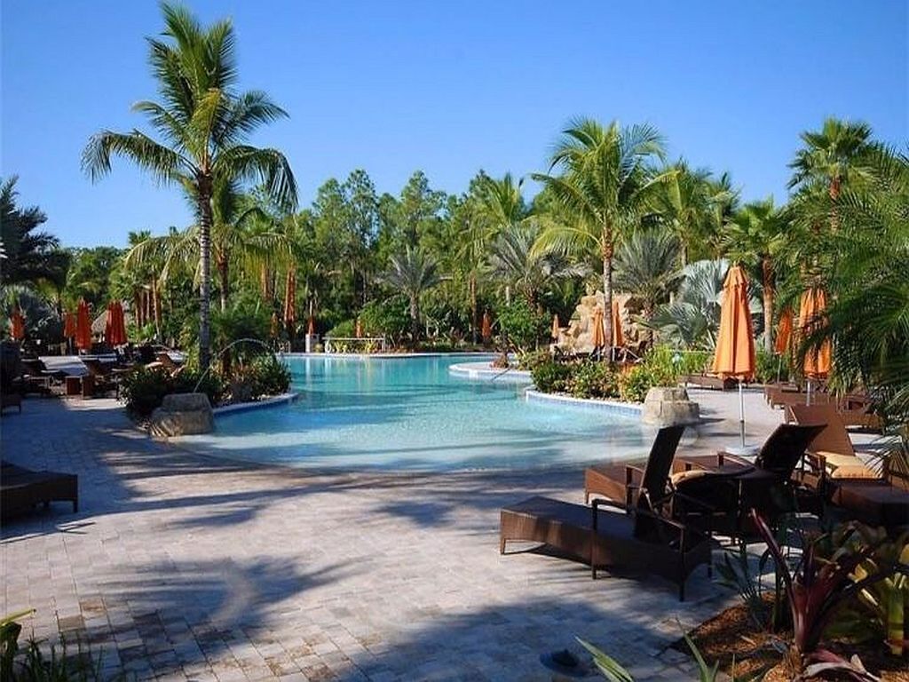 Olé at Lely Resort, 2 Bedroom 2.5 Bath  w/ Private Quad Pool