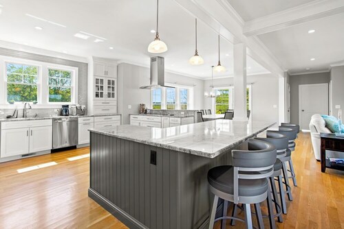 Quivett Compound 419-B  Magnificent Mansion, Privacy, Pool, Water Views in Brewster