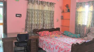 1 bedroom, iron/ironing board, WiFi