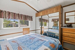 1 Schlafzimmer, Schreibtisch, Bügeleisen/Bügelbrett, WLAN
