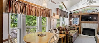 Hidden River Gem, Mountain Views, Fishing, and Hiking