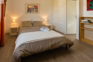 Décoration personnalisée, ameublement personnalisé, lits bébé (gratuits)
